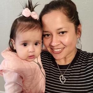 Meet your Posher, Claudia edith